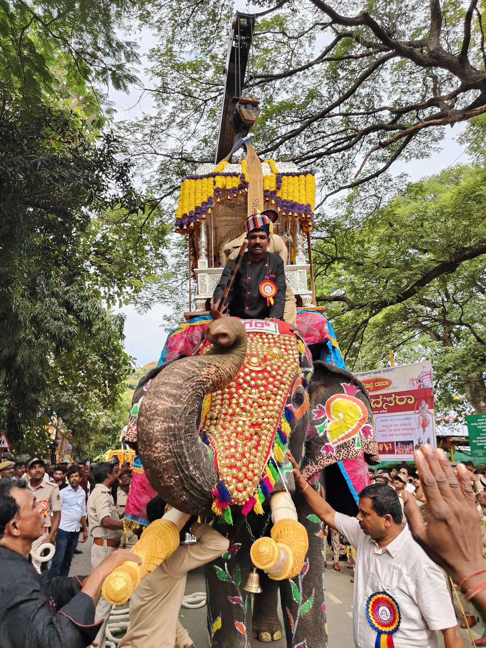 The procession in full glory